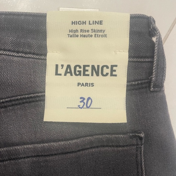 L’Agence High Line destroyed high rise straight jeans - Picture 2 of 6